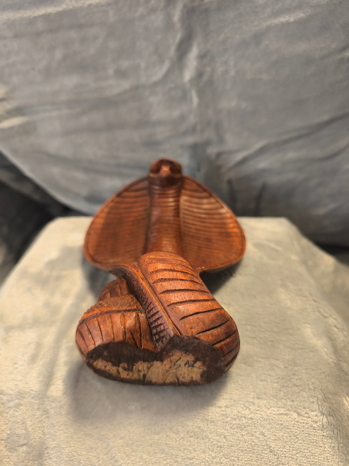 Handarbeit Deko Kobra aus SUAR HOLZ