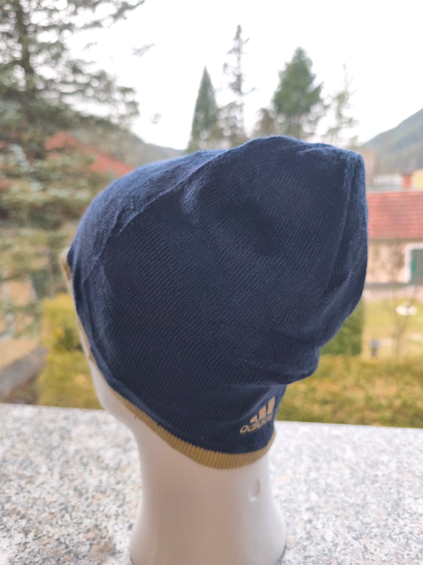 Original Adidas Notre Dame Beanie – Navy/Gold – College Winterhaube