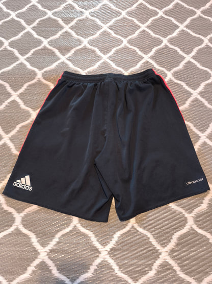 adidas FC Bayern München Shorts Gr. 164 – Schwarz/Rot