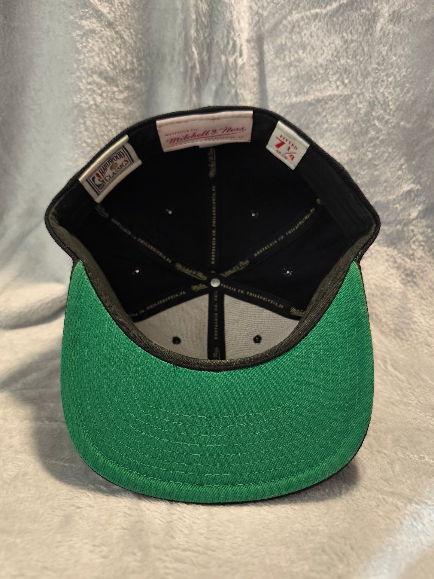 Mitchell & Ness Vancouver Grizzlies Cap – NBA – Größe 7 1/4 – Fitted