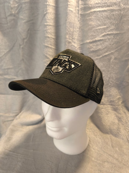 New Era Los Angeles Kings Trucker Cap – Grau/Schwarz – NHL – One Size