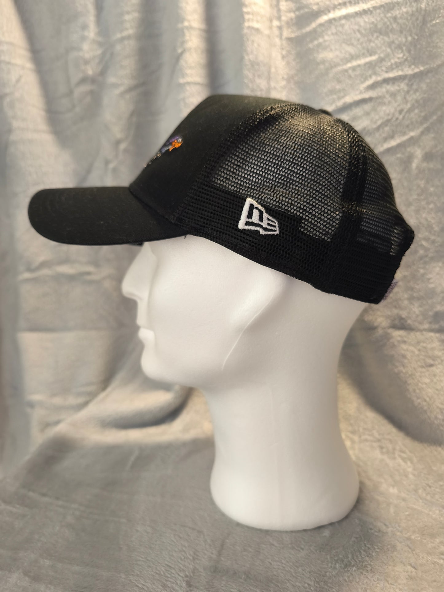 New Era Looney Tunes Trucker Cap – Schwarz – One Size