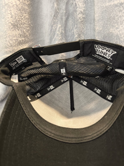 New Era Looney Tunes Trucker Cap – Schwarz – One Size