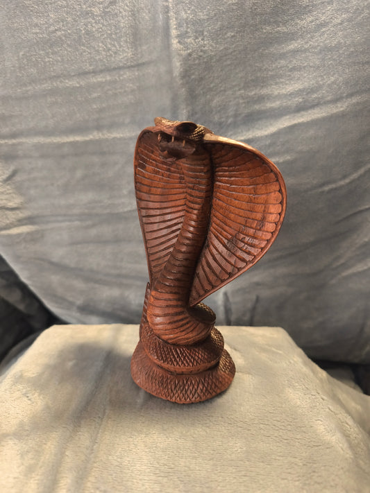 Handarbeit Deko Kobra aus SUAR HOLZ